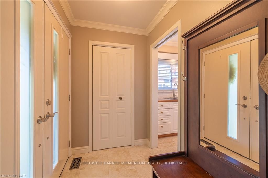 Photo 3 of 90 Jefferson Drive, St. Catharines, Lakeport — HOMEH