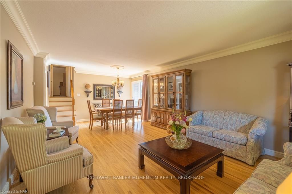 Photo 5 of 90 Jefferson Drive, St. Catharines, Lakeport — HOMEH