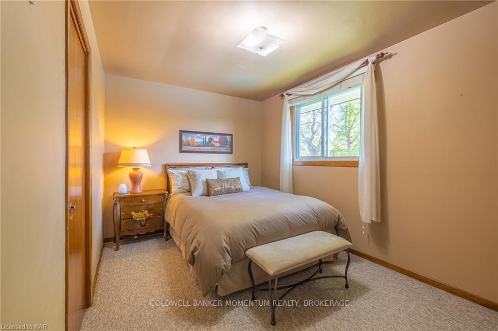 Photo 19 of 90 Jefferson Drive, St. Catharines, Lakeport — HOMEH