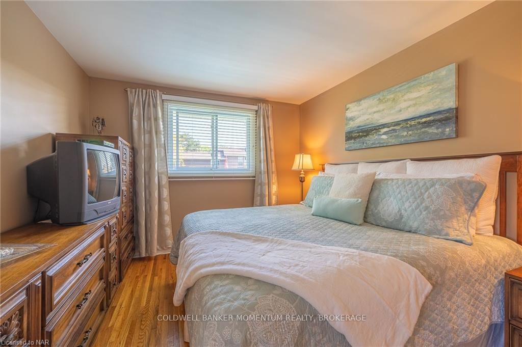 Photo 20 of 90 Jefferson Drive, St. Catharines, Lakeport — HOMEH