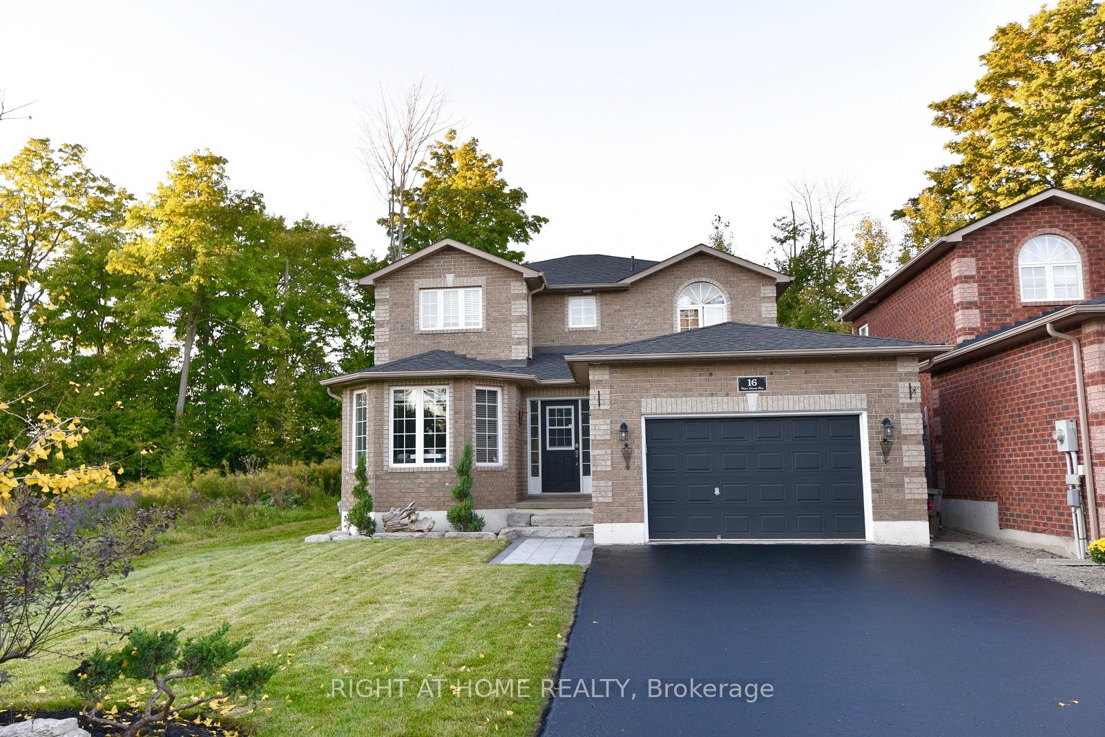 Photo 1 of 16 Prince Edward Place, Barrie, Innis-Shore — HOMEH