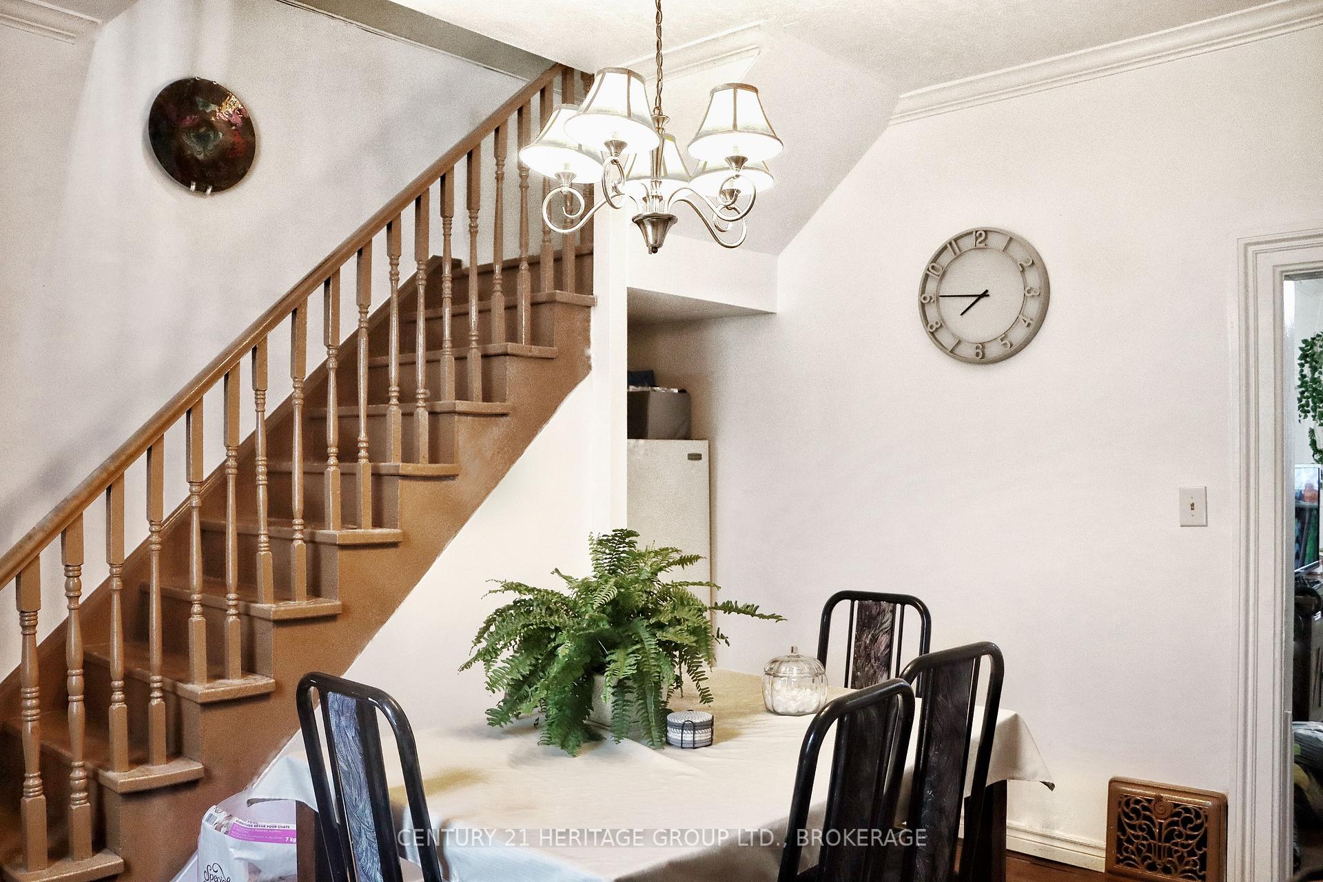 Photo 4 of 124 Centre Street, Deseronto, Deseronto (Town) — HOMEH