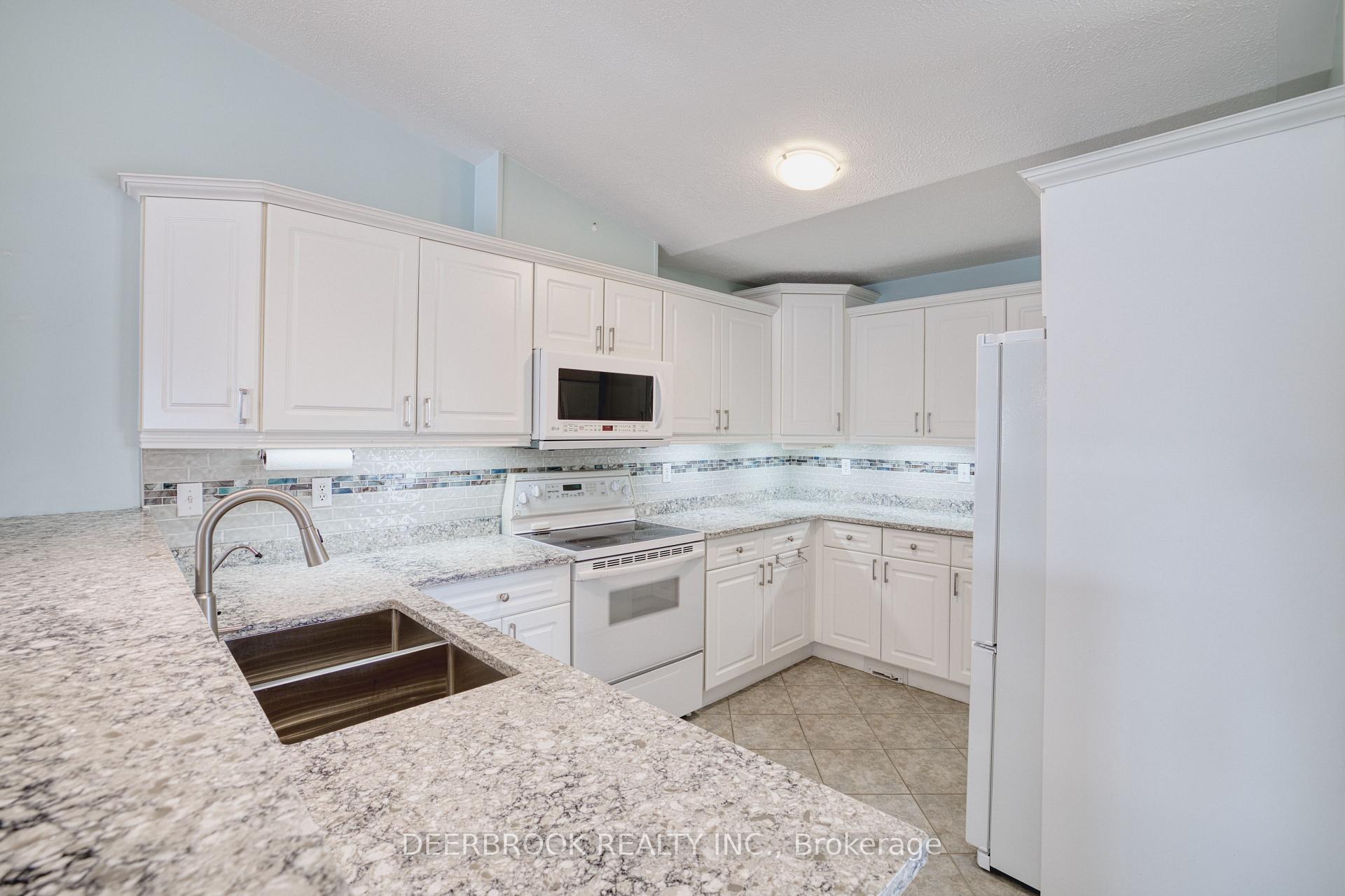 Photo 13 of 10 Queen's Hill Crescent, Leamington — HOMEH