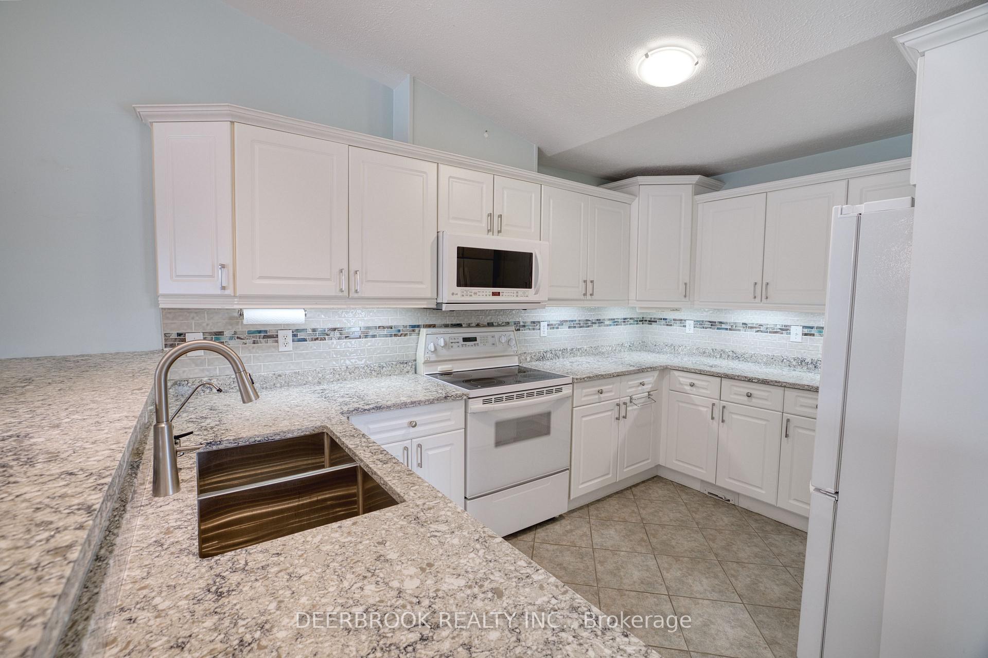 Photo 15 of 10 Queen's Hill Crescent, Leamington — HOMEH