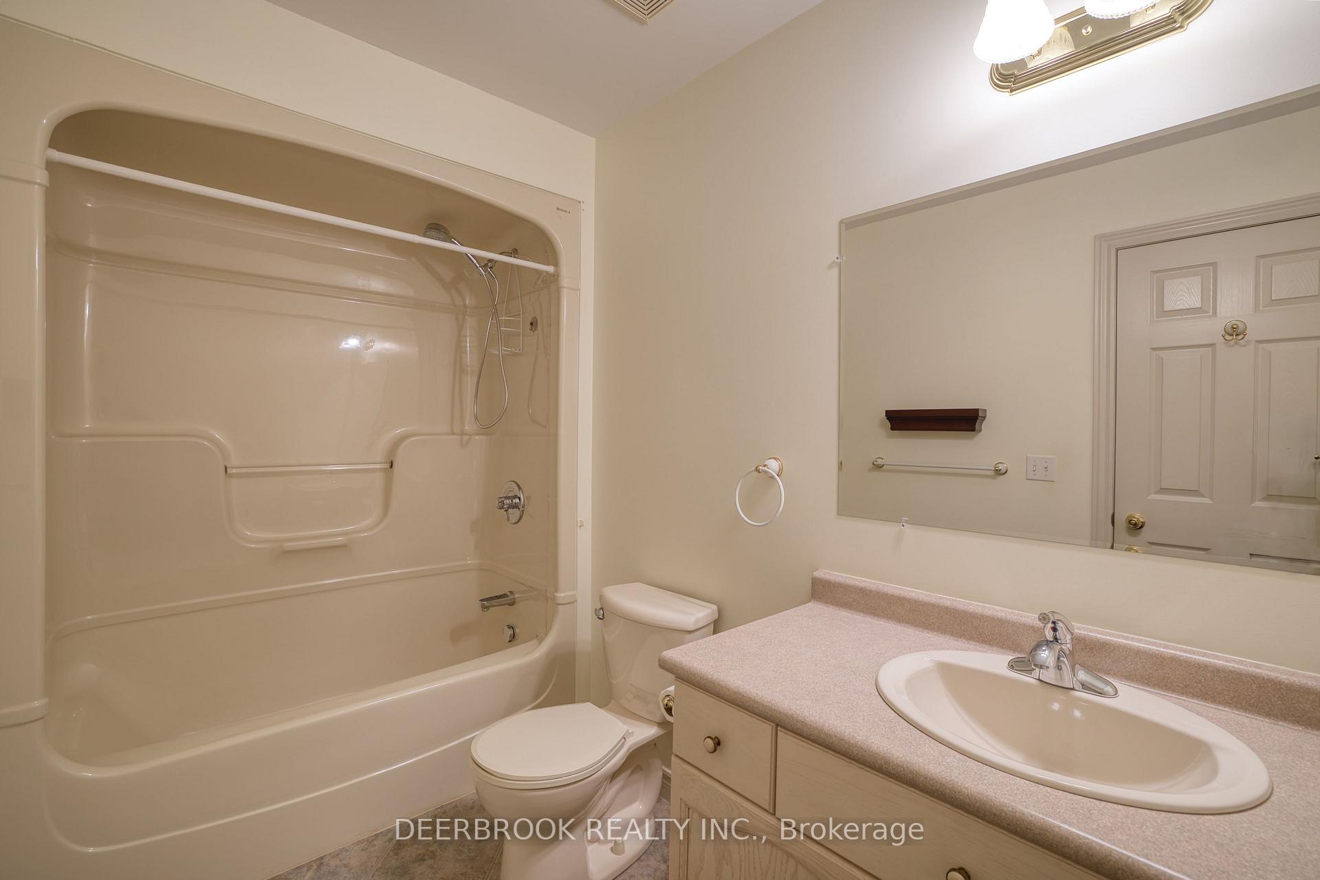 Photo 19 of 10 Queen's Hill Crescent, Leamington — HOMEH