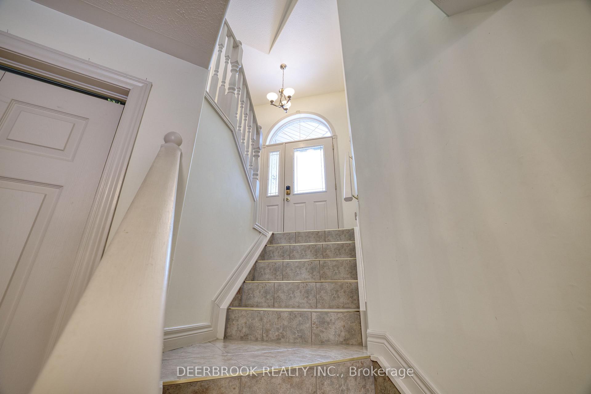 Photo 27 of 10 Queen's Hill Crescent, Leamington — HOMEH