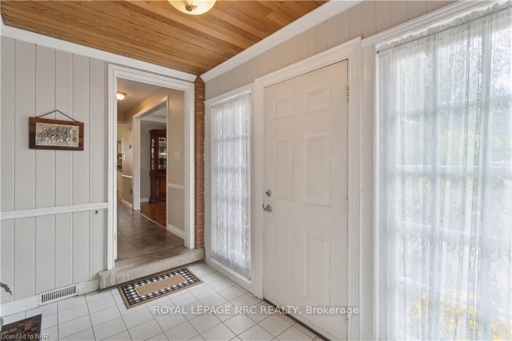 Photo 5 of 6 Viscount Place, St. Catharines, Lakeshore — HOMEH