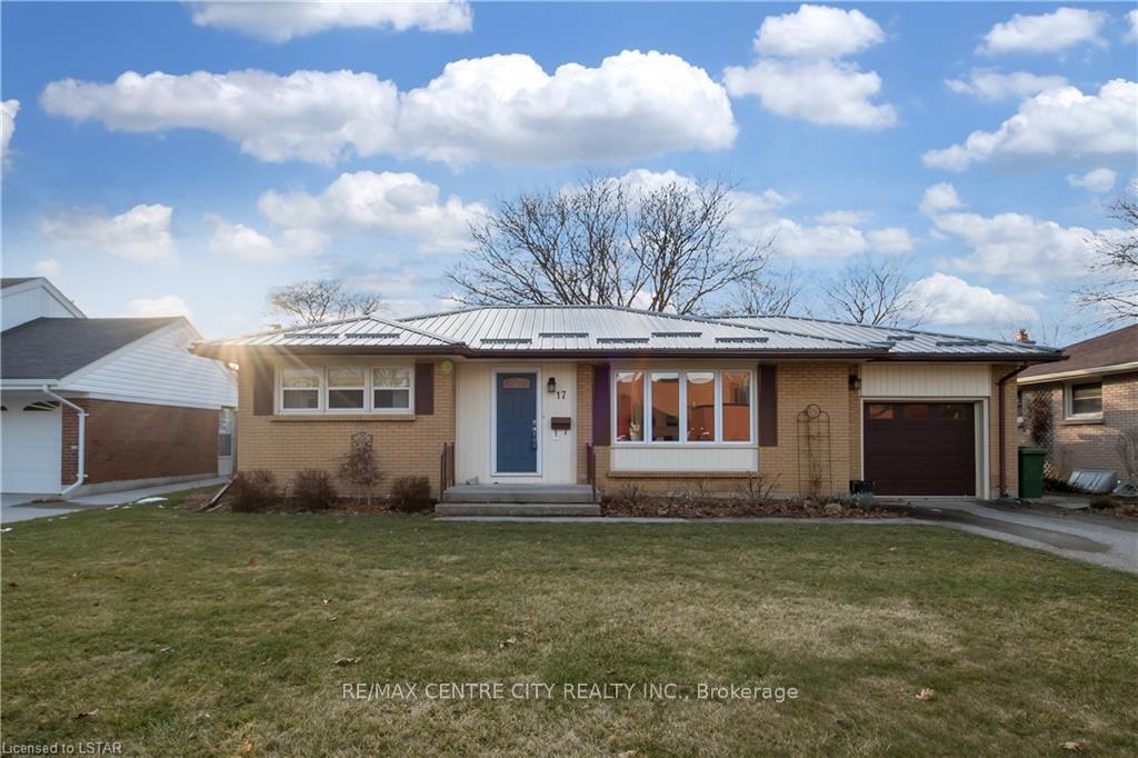 Photo 1 of 17 Hepburn Avenue, St. Thomas — HOMEH