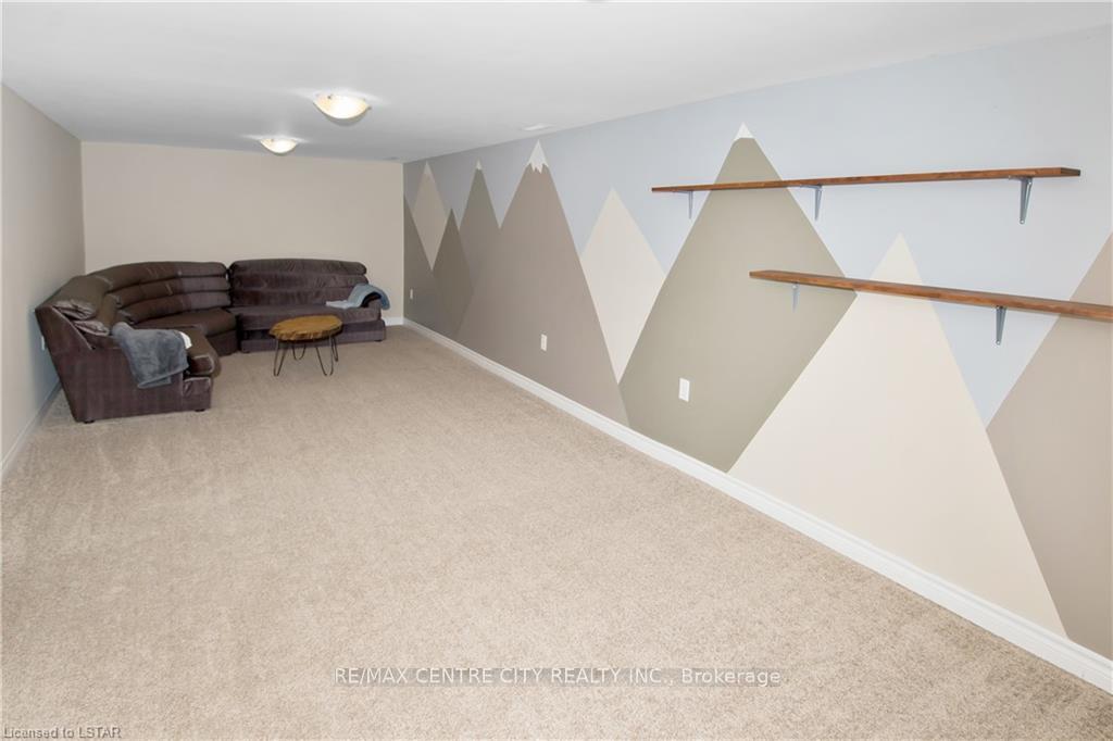 Photo 19 of 17 Hepburn Avenue, St. Thomas — HOMEH