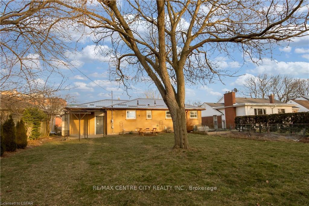 Photo 31 of 17 Hepburn Avenue, St. Thomas — HOMEH