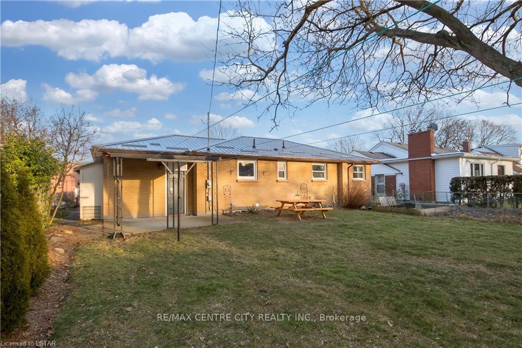 Photo 32 of 17 Hepburn Avenue, St. Thomas — HOMEH