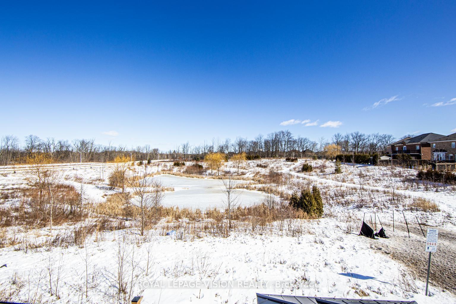 Photo 26 of 54 Borers Creek Circle, Hamilton, Waterdown — HOMEH