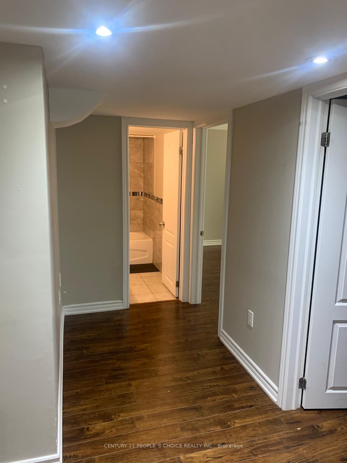Photo 4 of Unit Bsmt, 74 Seascape Crescent, Brampton, Bram East — HOMEH