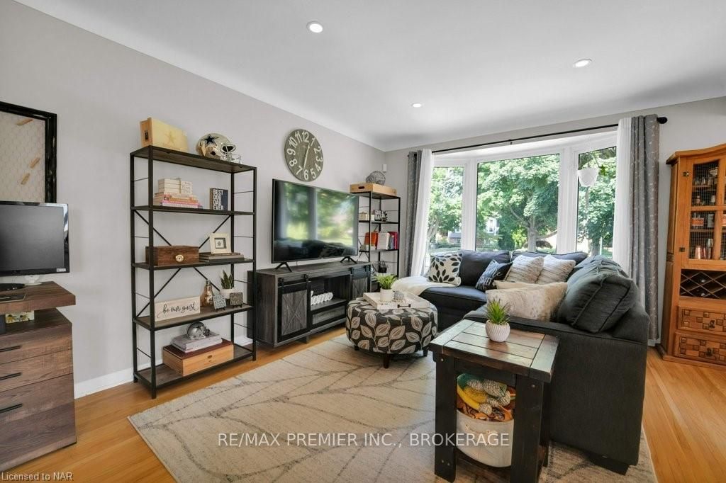 Photo 8 of 172 Parnell Road, St. Catharines, Vine/Linwell — HOMEH