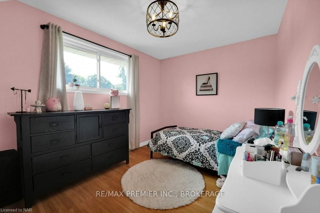 Photo 18 of 172 Parnell Road, St. Catharines, Vine/Linwell — HOMEH