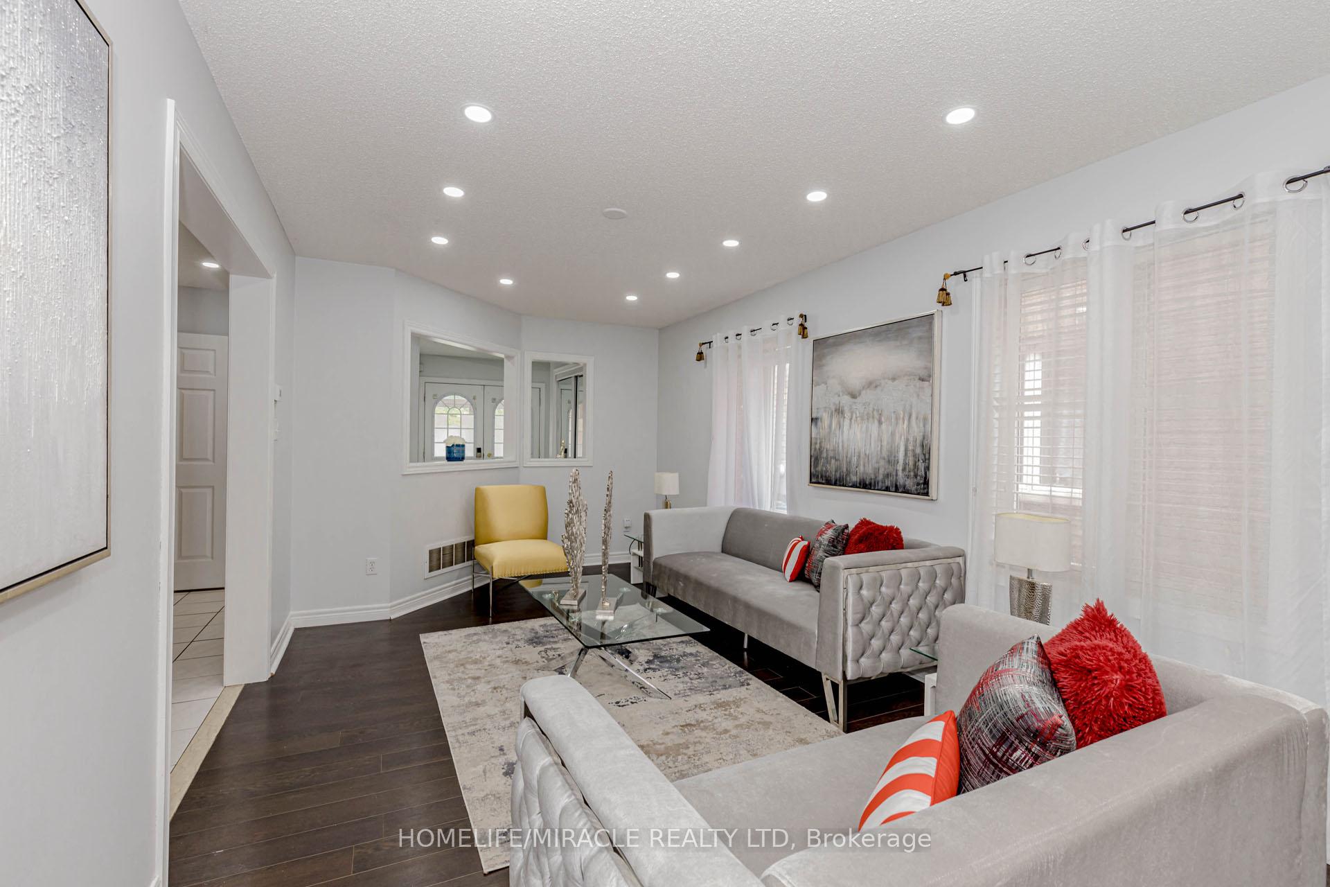 Photo 8 of 41 Sunny Glen Crescent, Brampton, Northwest Sandalwood Parkway — HOMEH