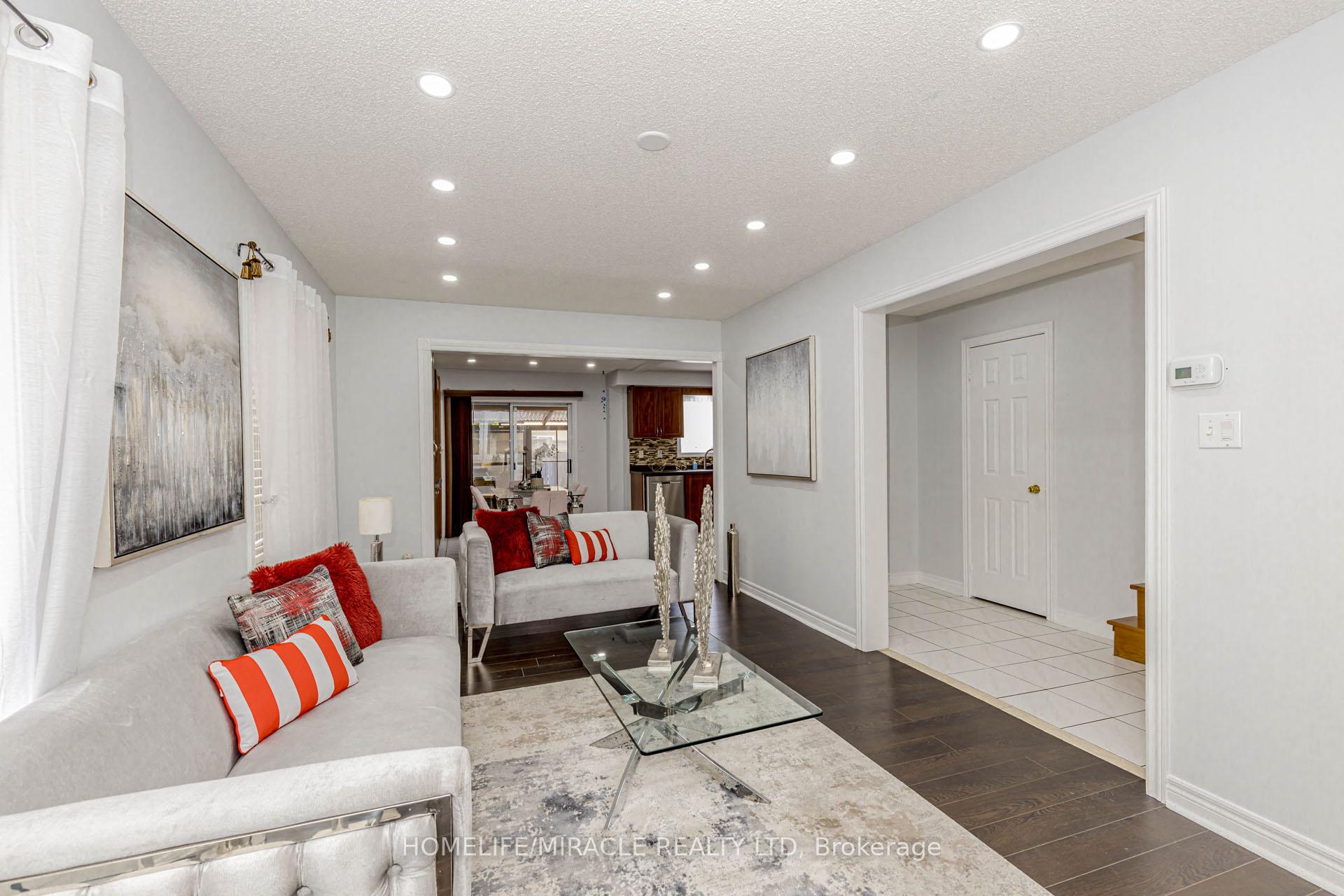 Photo 49 of 41 Sunny Glen Crescent, Brampton, Northwest Sandalwood Parkway — HOMEH