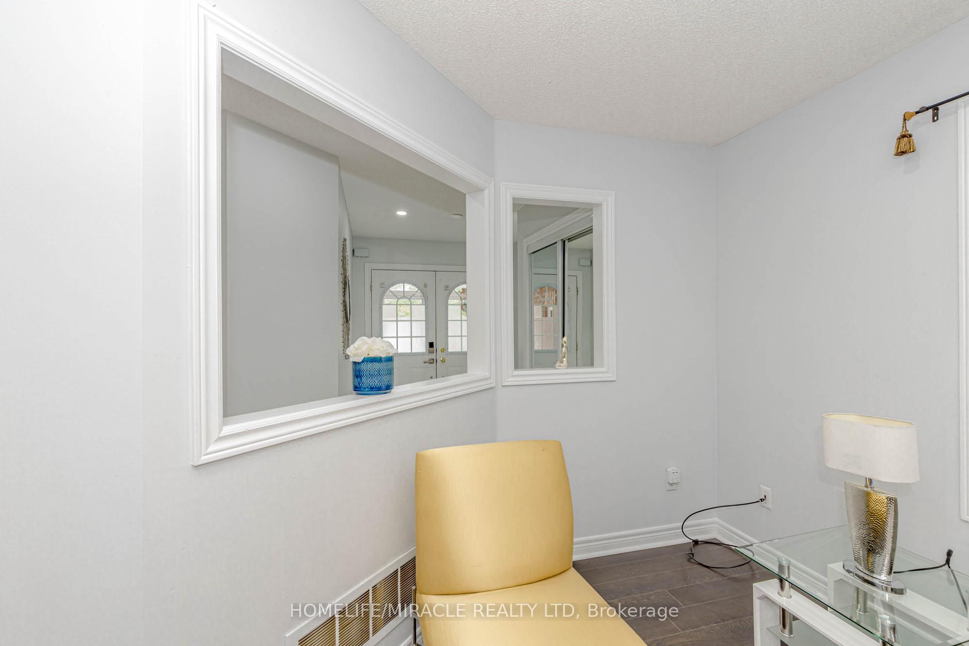 Photo 6 of 41 Sunny Glen Crescent, Brampton, Northwest Sandalwood Parkway — HOMEH