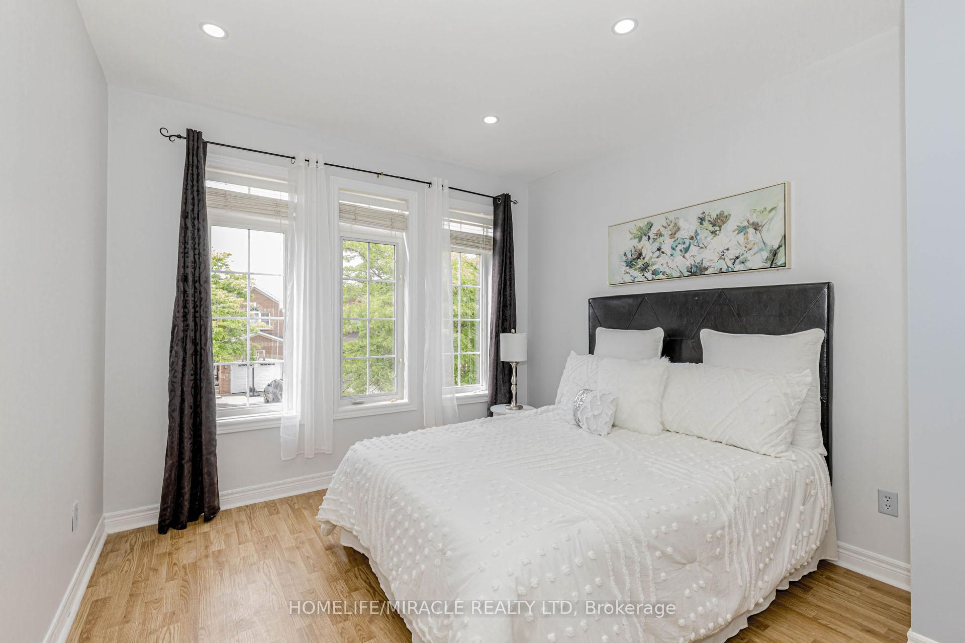 Photo 13 of 41 Sunny Glen Crescent, Brampton, Northwest Sandalwood Parkway — HOMEH
