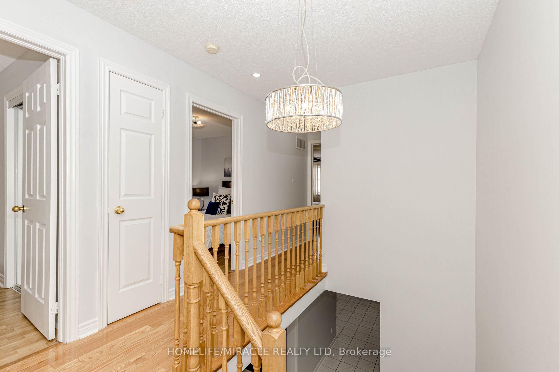 Photo 46 of 41 Sunny Glen Crescent, Brampton, Northwest Sandalwood Parkway — HOMEH
