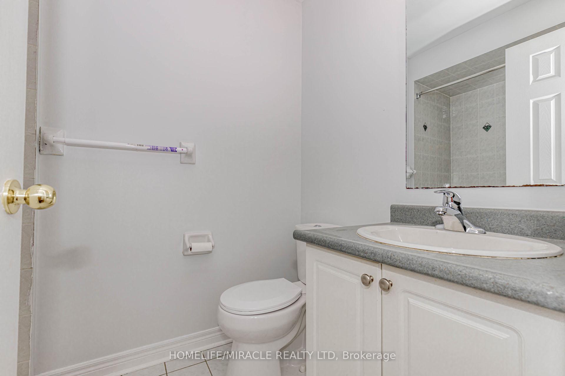 Photo 20 of 41 Sunny Glen Crescent, Brampton, Northwest Sandalwood Parkway — HOMEH