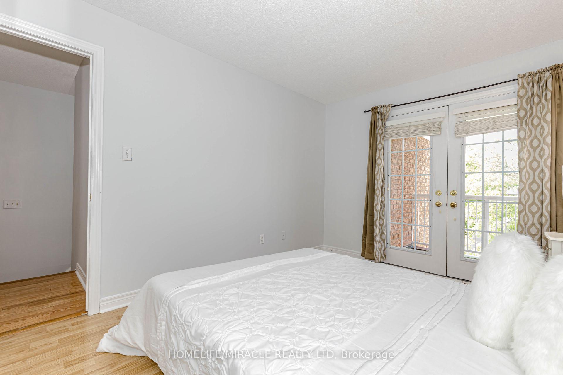 Photo 30 of 41 Sunny Glen Crescent, Brampton, Northwest Sandalwood Parkway — HOMEH