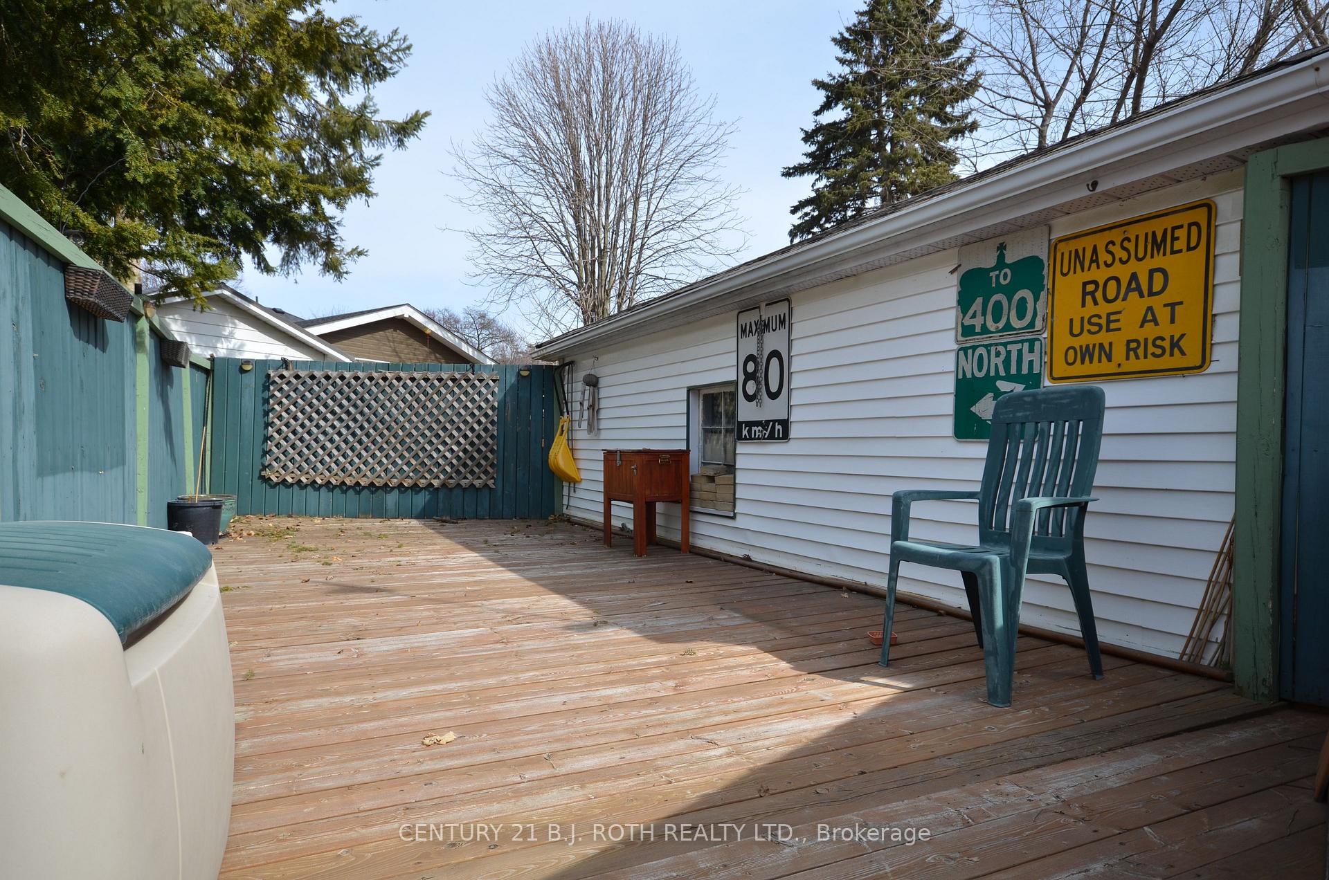 Photo 4 of 32 Mcdonald Street, Barrie, City Centre — HOMEH