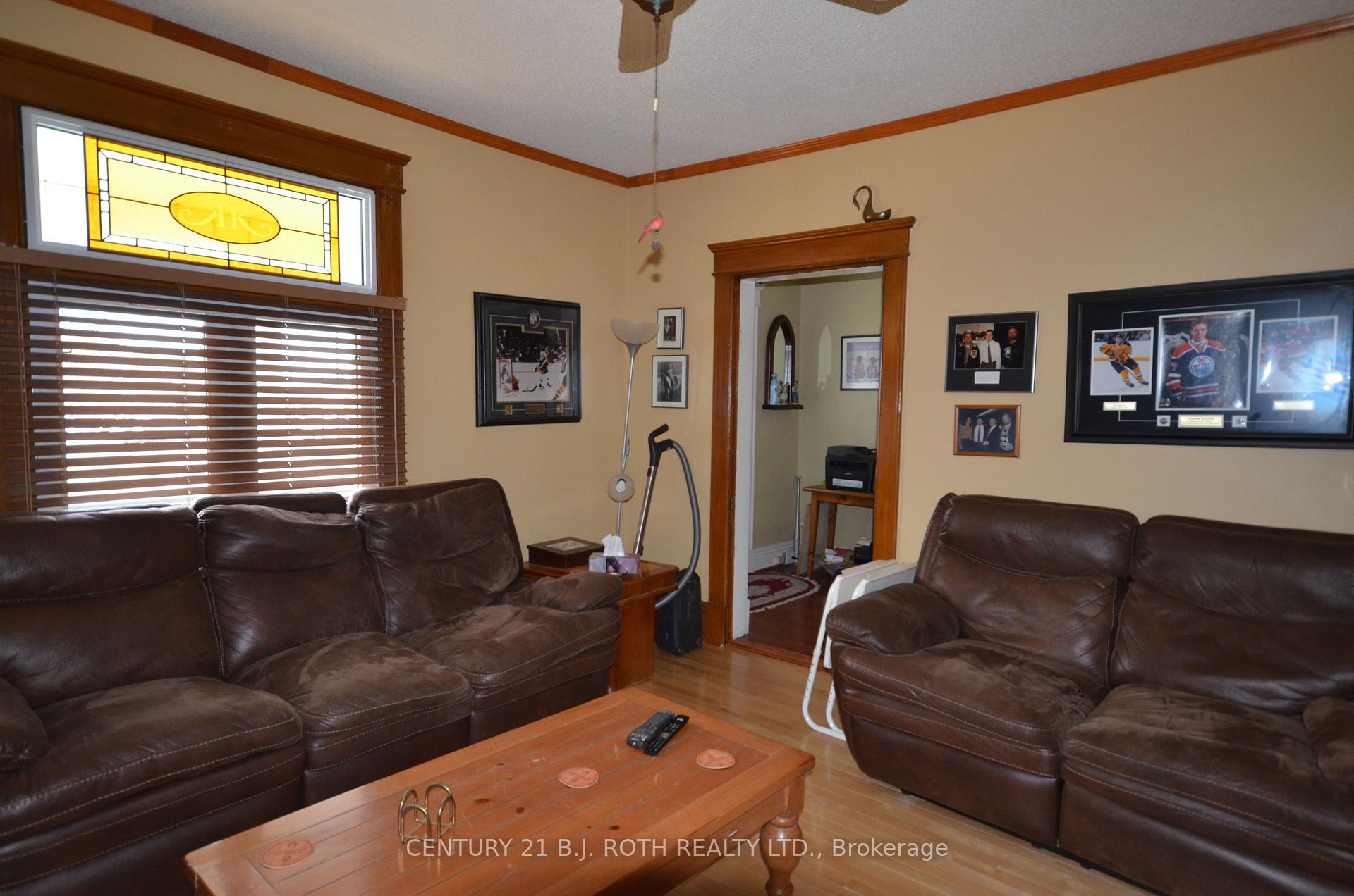 Photo 12 of 32 Mcdonald Street, Barrie, City Centre — HOMEH