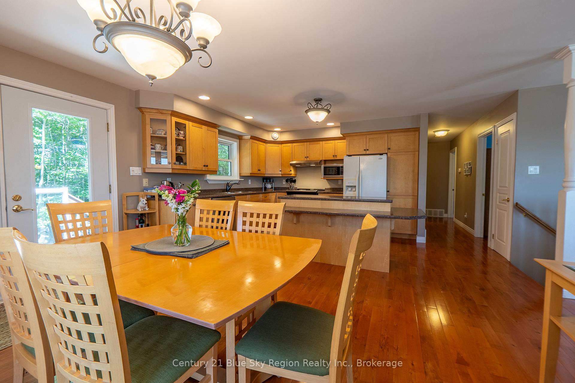 Photo 2 of 38 Pleasantview Place, Callander — HOMEH
