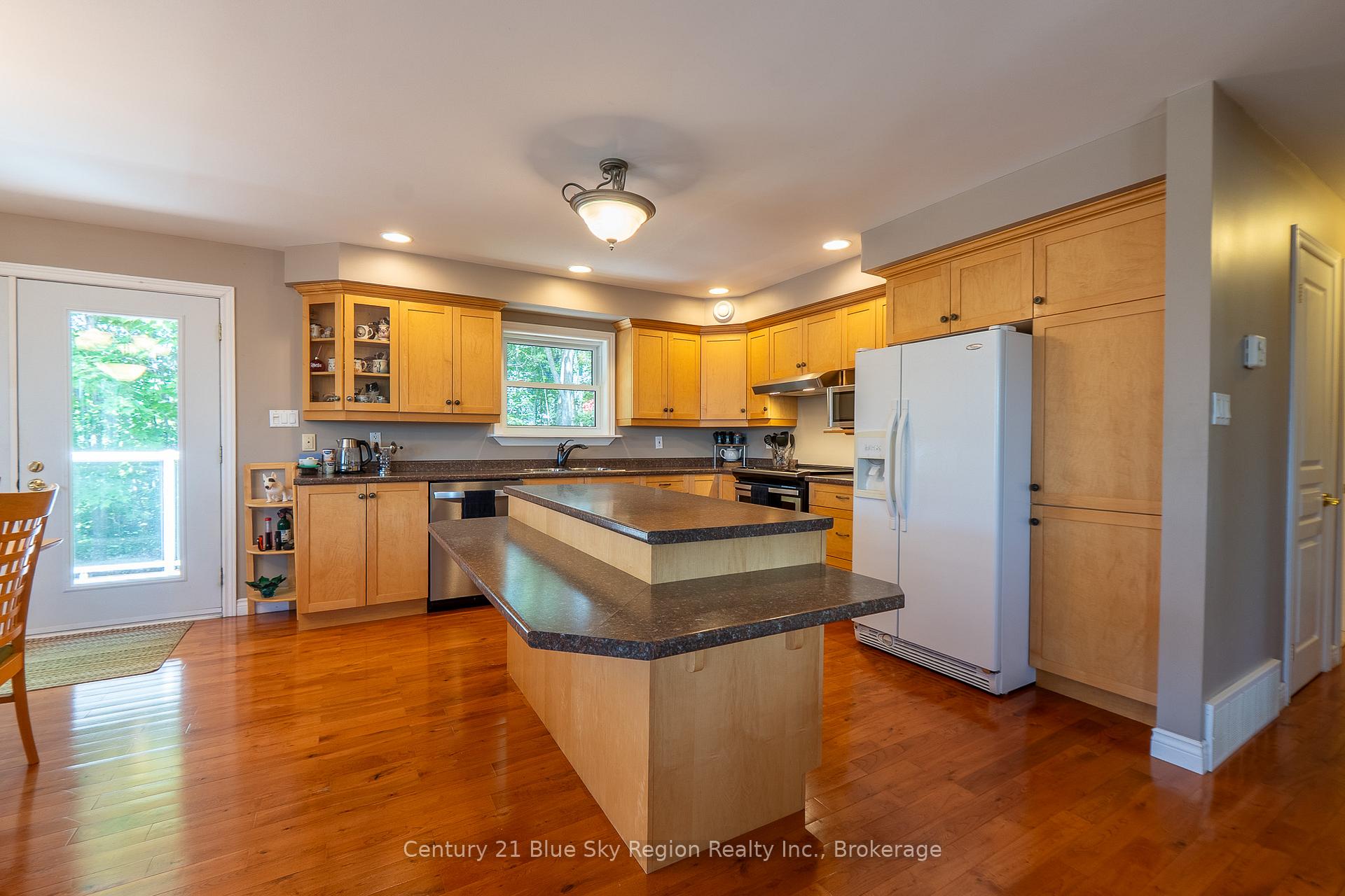 Photo 4 of 38 Pleasantview Place, Callander — HOMEH