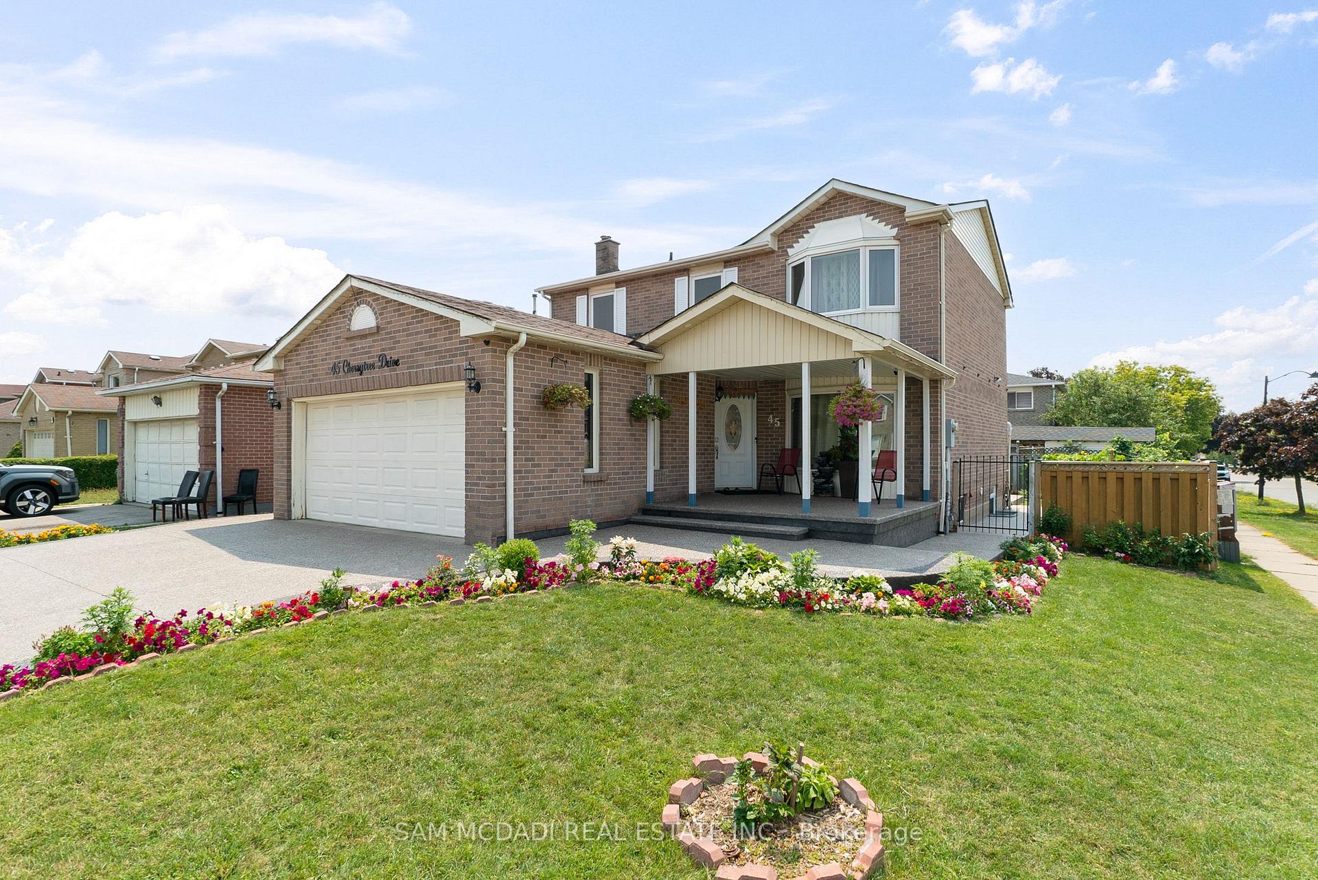 Photo 1 of 45 Cherrytree Drive, Brampton, Fletcher's Creek South — HOMEH