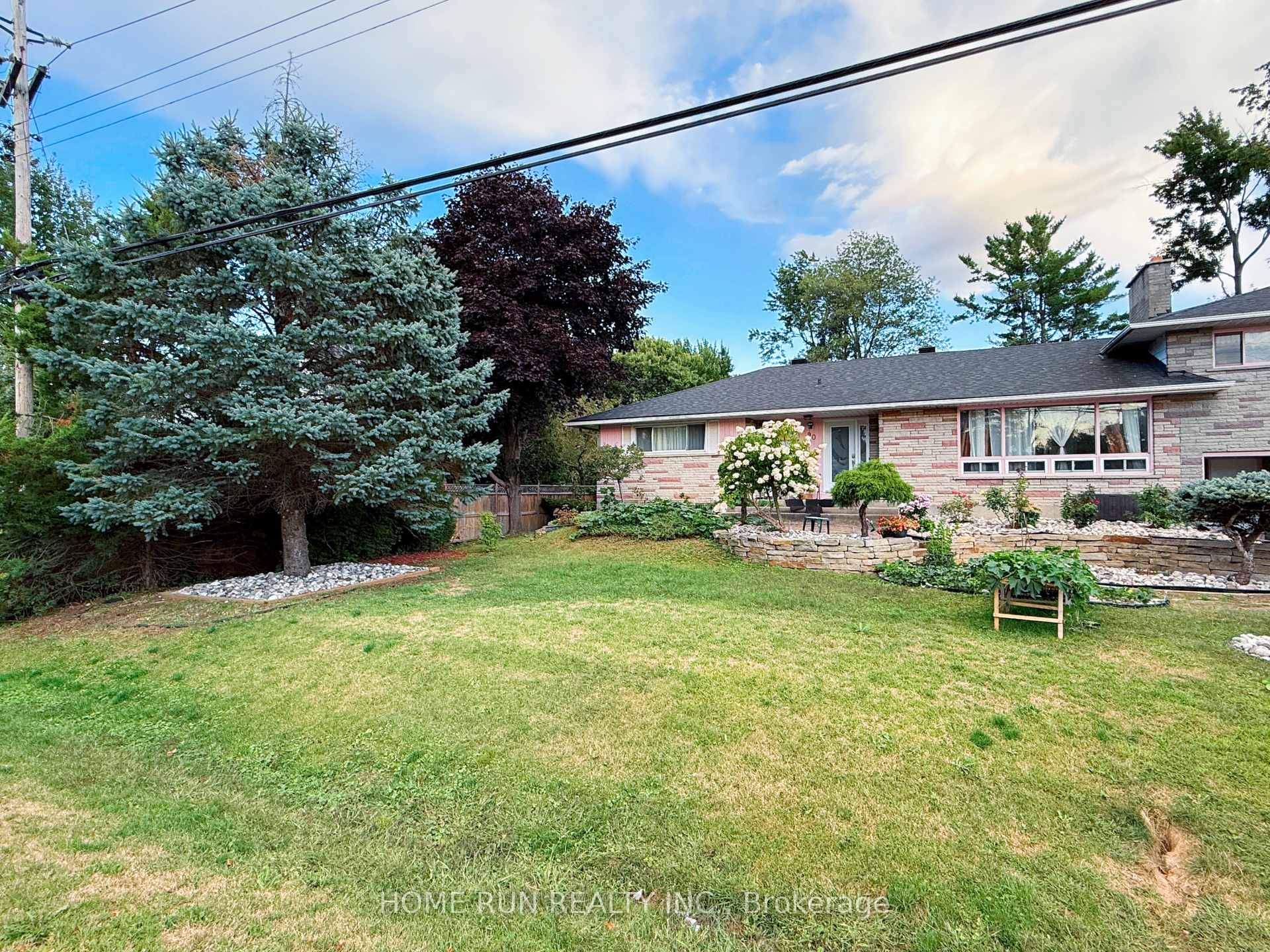 Photo 1 of Unit Unit B, 90 Macfarlane Road, Ottawa, Pineglen/Country Place — HOMEH