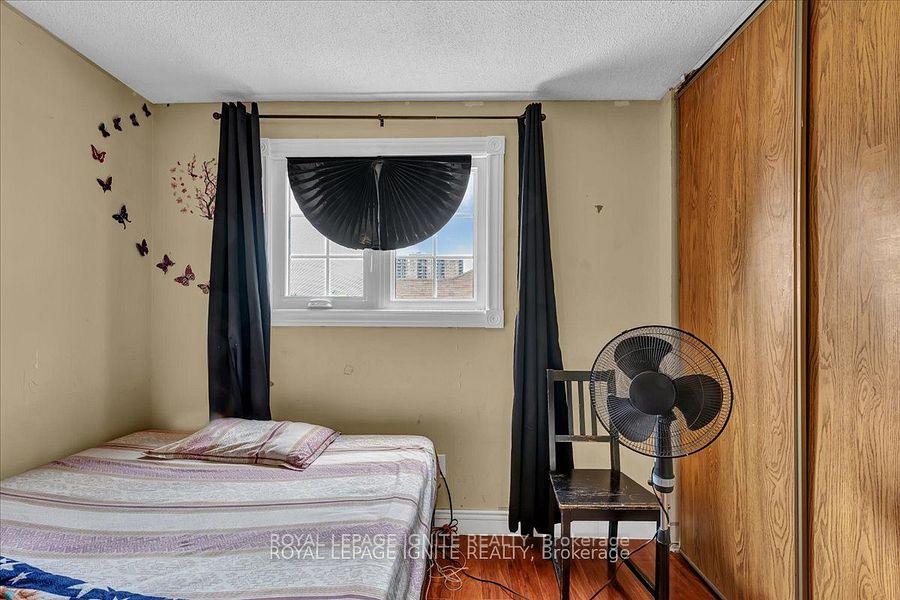 Photo 12 of 98 Sheldrake Court, Brampton, Brampton South — HOMEH
