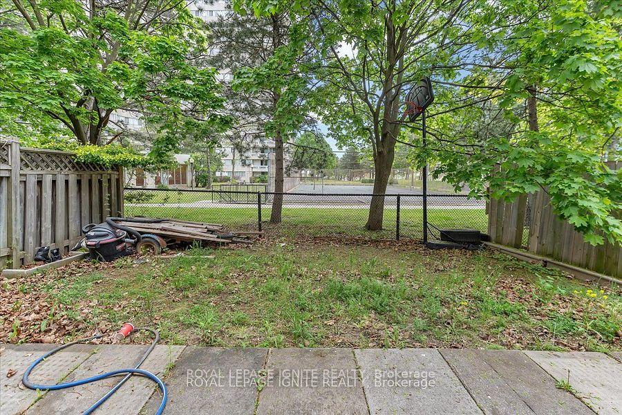 Photo 19 of 98 Sheldrake Court, Brampton, Brampton South — HOMEH
