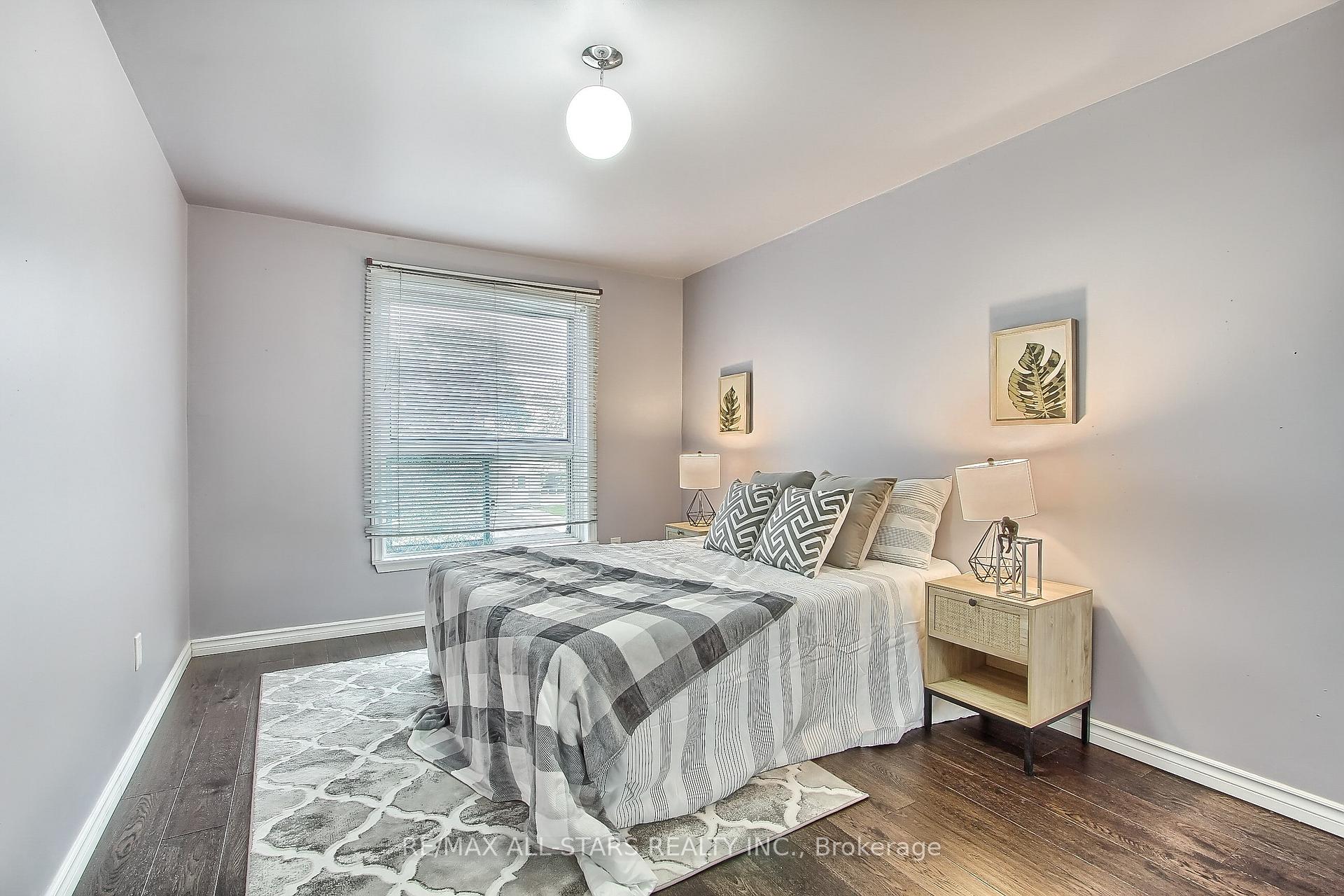 Photo 10 of 48 Archdekin Drive, Brampton, Madoc — HOMEH