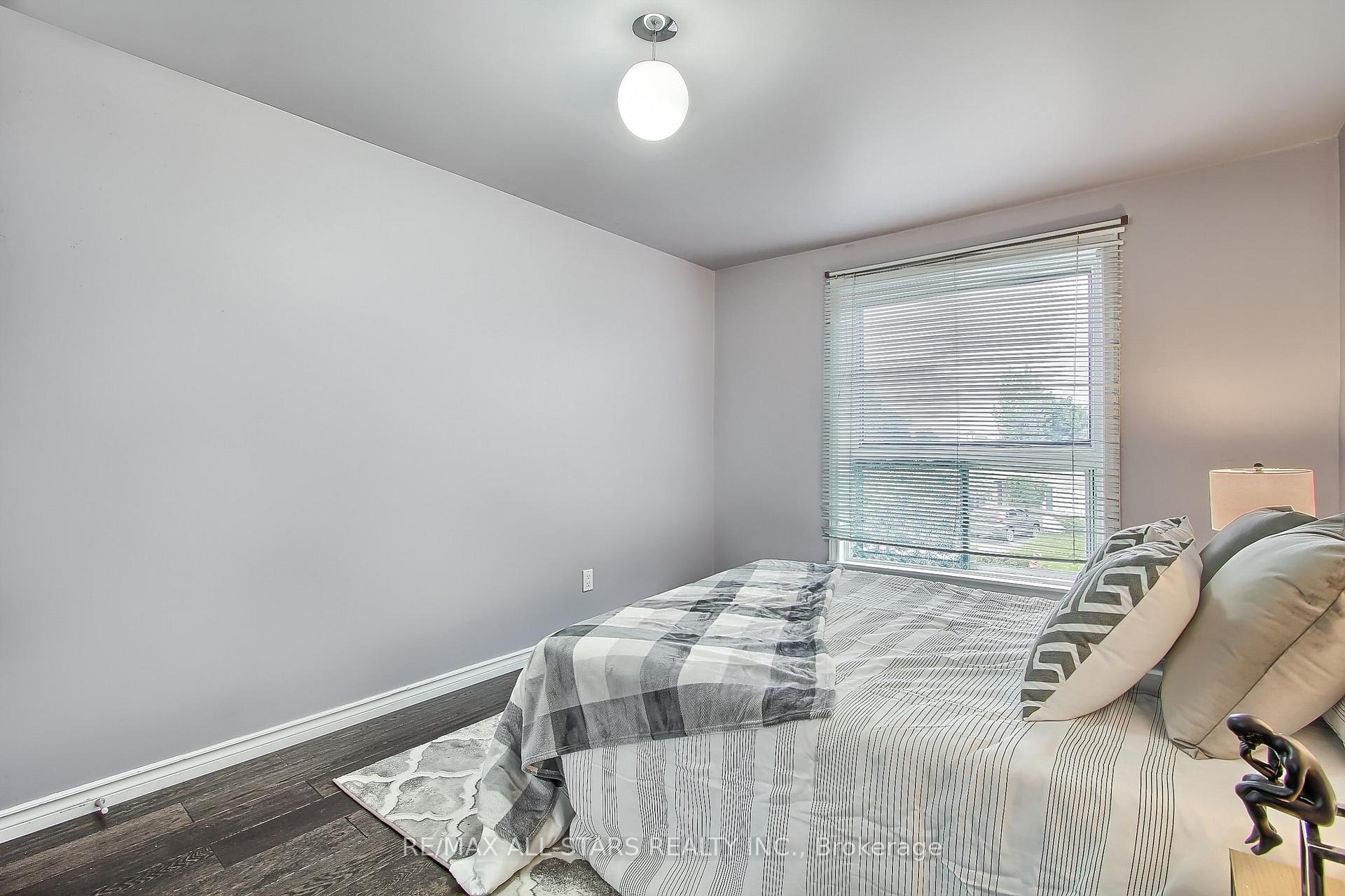 Photo 21 of 48 Archdekin Drive, Brampton, Madoc — HOMEH