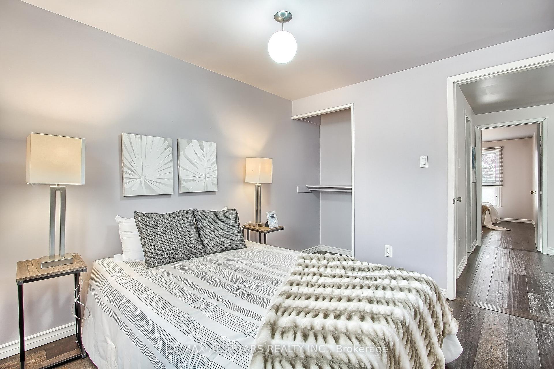 Photo 35 of 48 Archdekin Drive, Brampton, Madoc — HOMEH