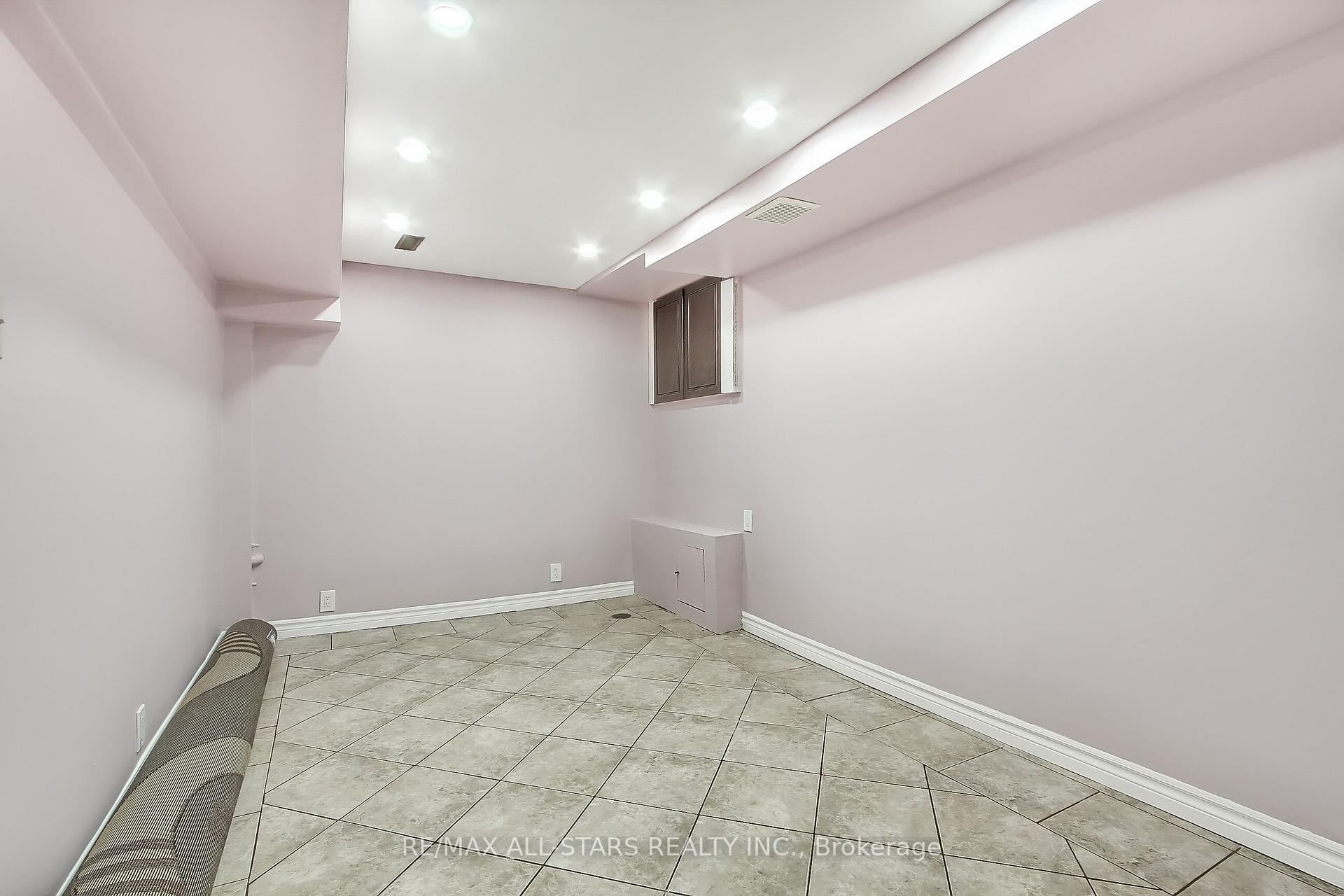 Photo 44 of 48 Archdekin Drive, Brampton, Madoc — HOMEH