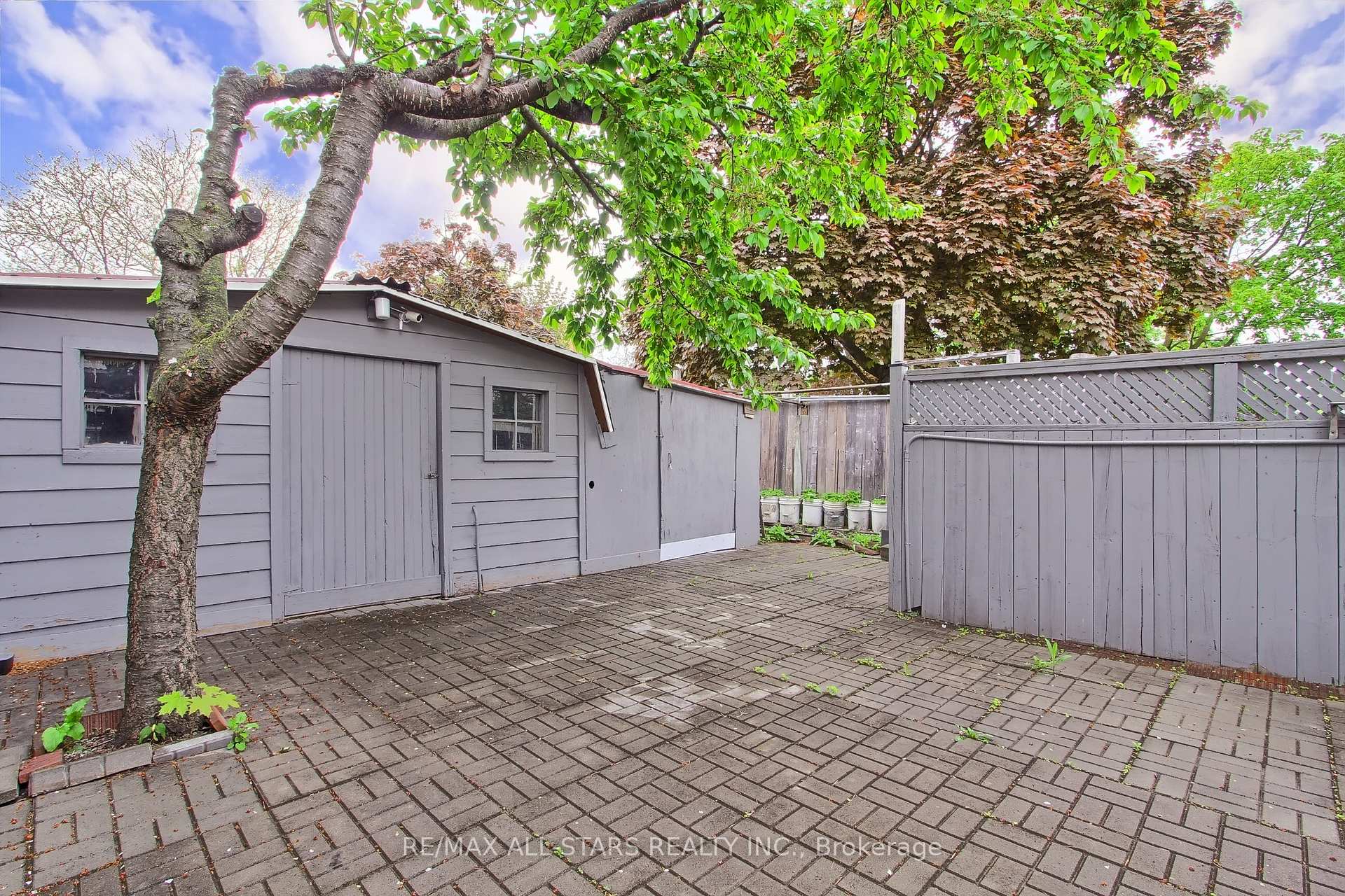 Photo 24 of 48 Archdekin Drive, Brampton, Madoc — HOMEH