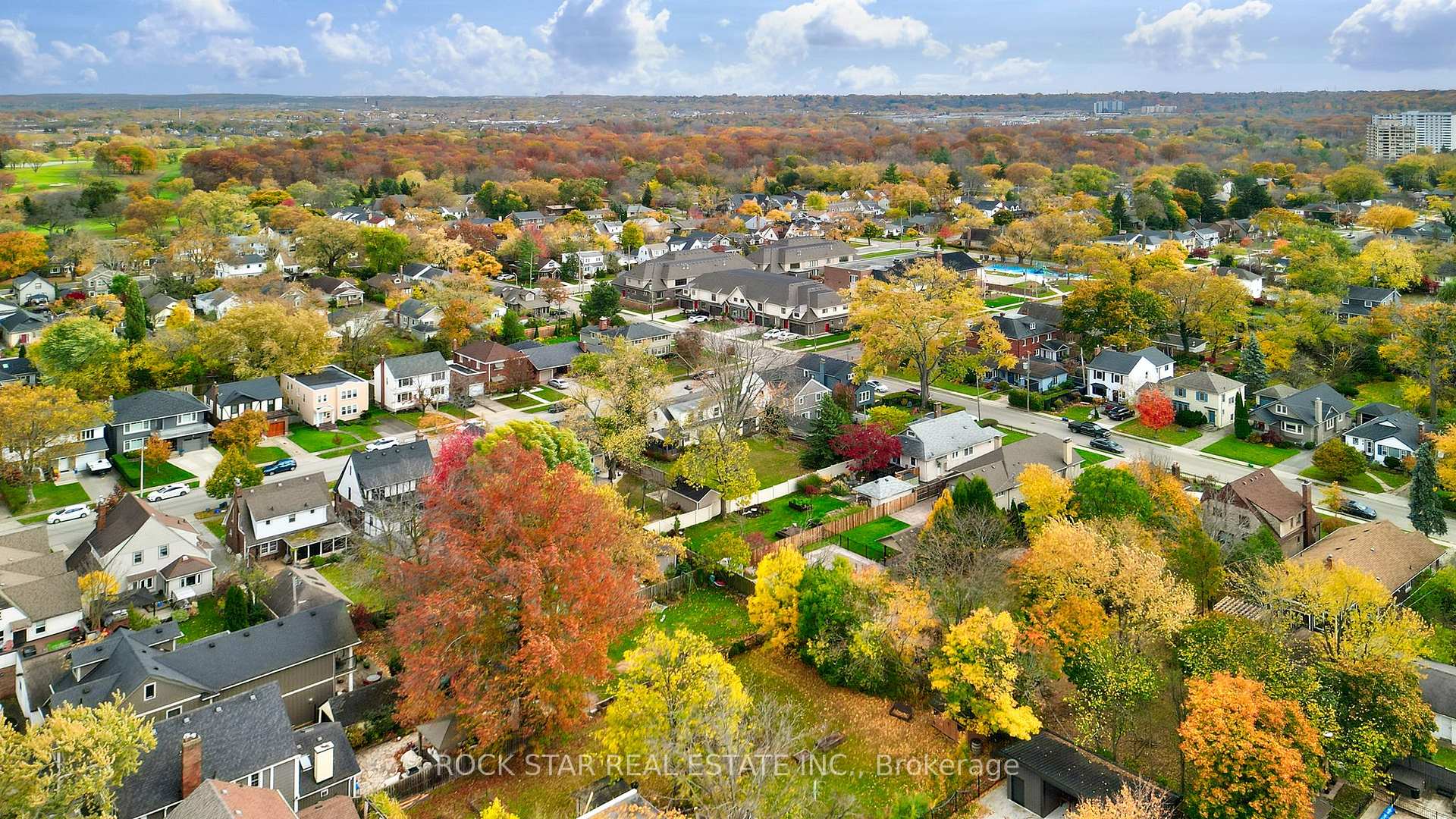 Photo 4 of 80 South Drive, St. Catharines, Old Glenridge — HOMEH