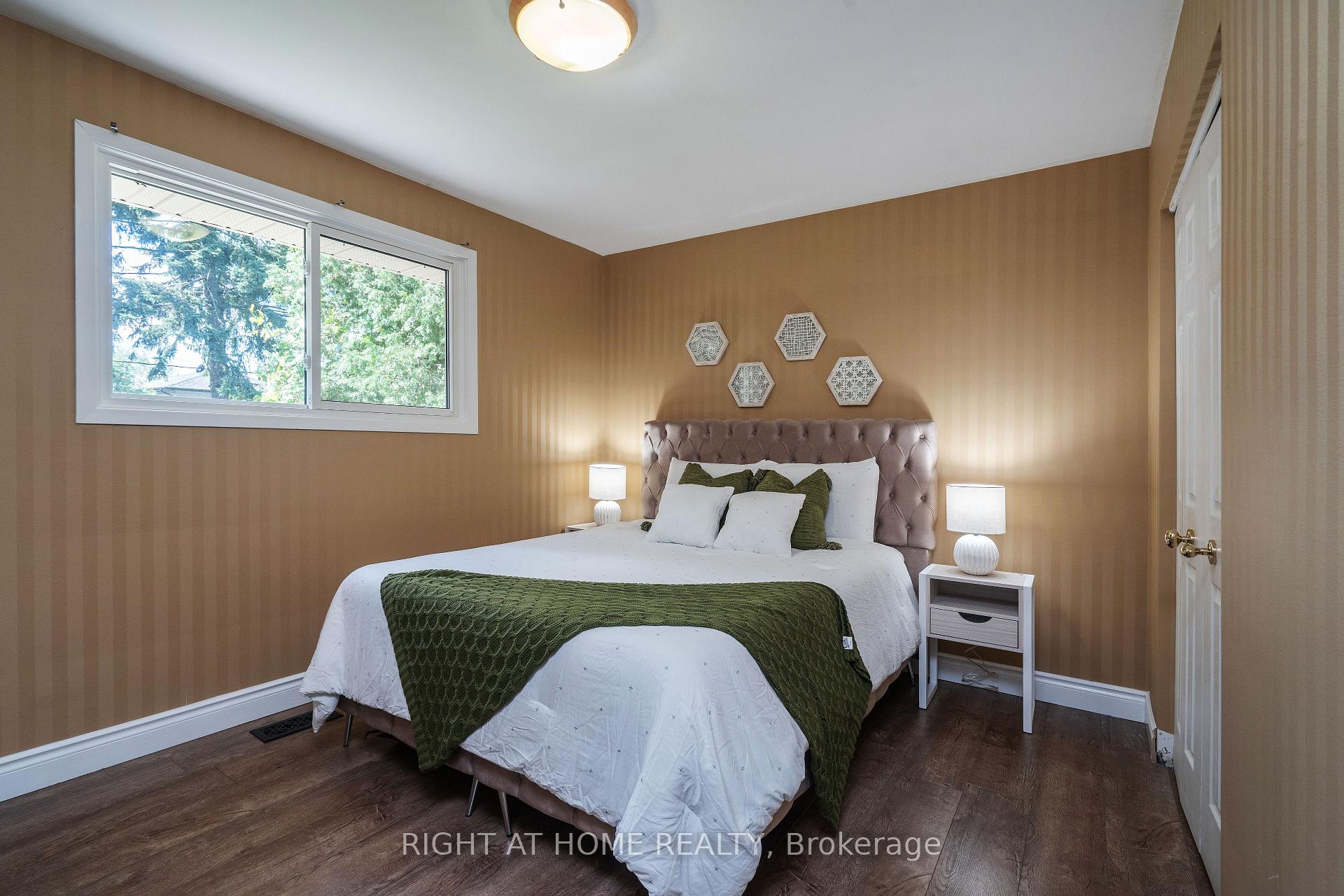 Photo 1 of 470 John Frederick Drive, Hamilton, Meadowlands — HOMEH
