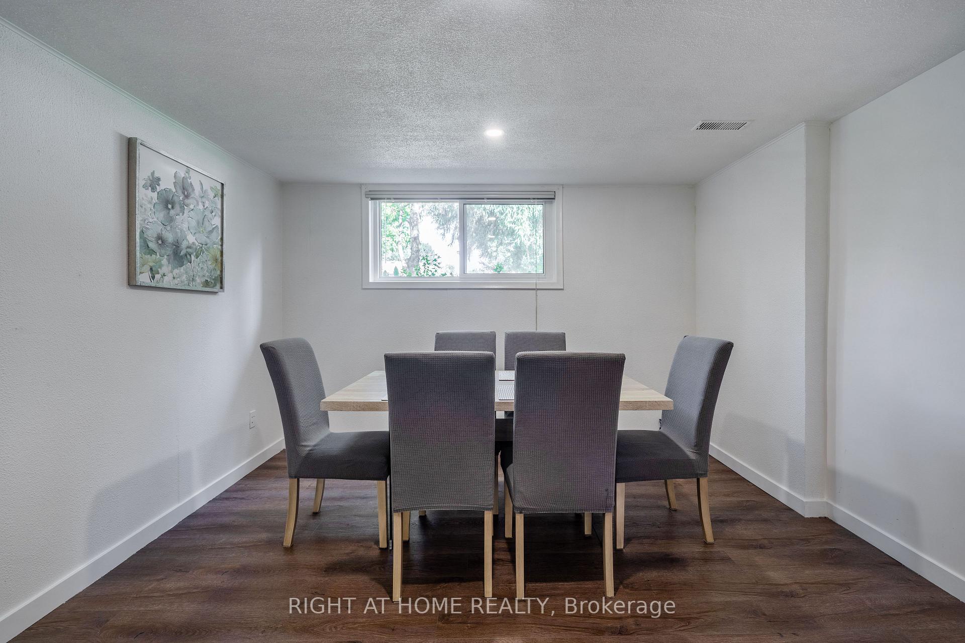 Photo 9 of 470 John Frederick Drive, Hamilton, Meadowlands — HOMEH