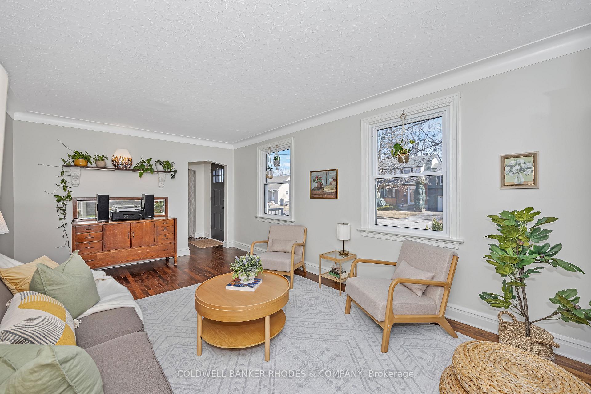 Photo 8 of 704 Roosevelt Avenue, Ottawa, Laurentianview — HOMEH