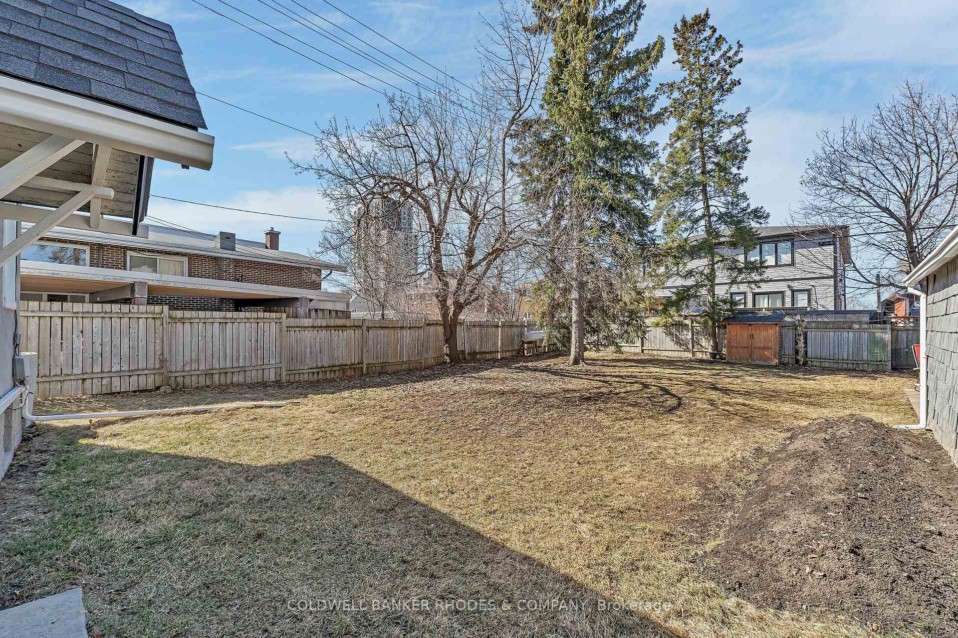 Photo 36 of 704 Roosevelt Avenue, Ottawa, Laurentianview — HOMEH