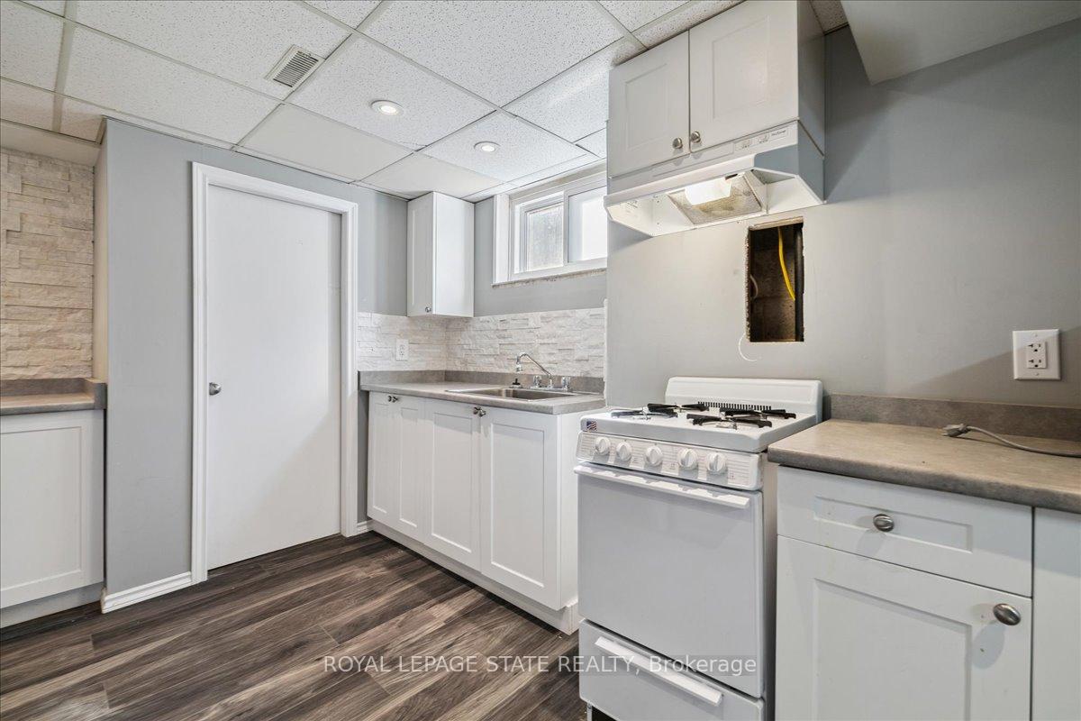 Photo 43 of 15 Purdy Crescent, Hamilton, Greeningdon — HOMEH