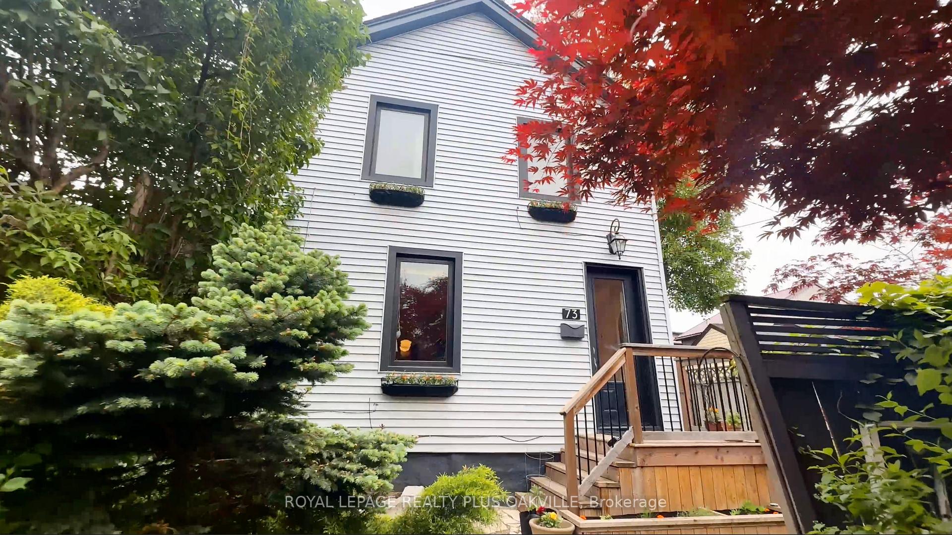 Front of 73 Pearl Street N