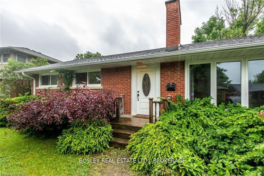 Photo 1 of 16 Strathmore Road, St. Catharines, Glendale/Glenridge — HOMEH