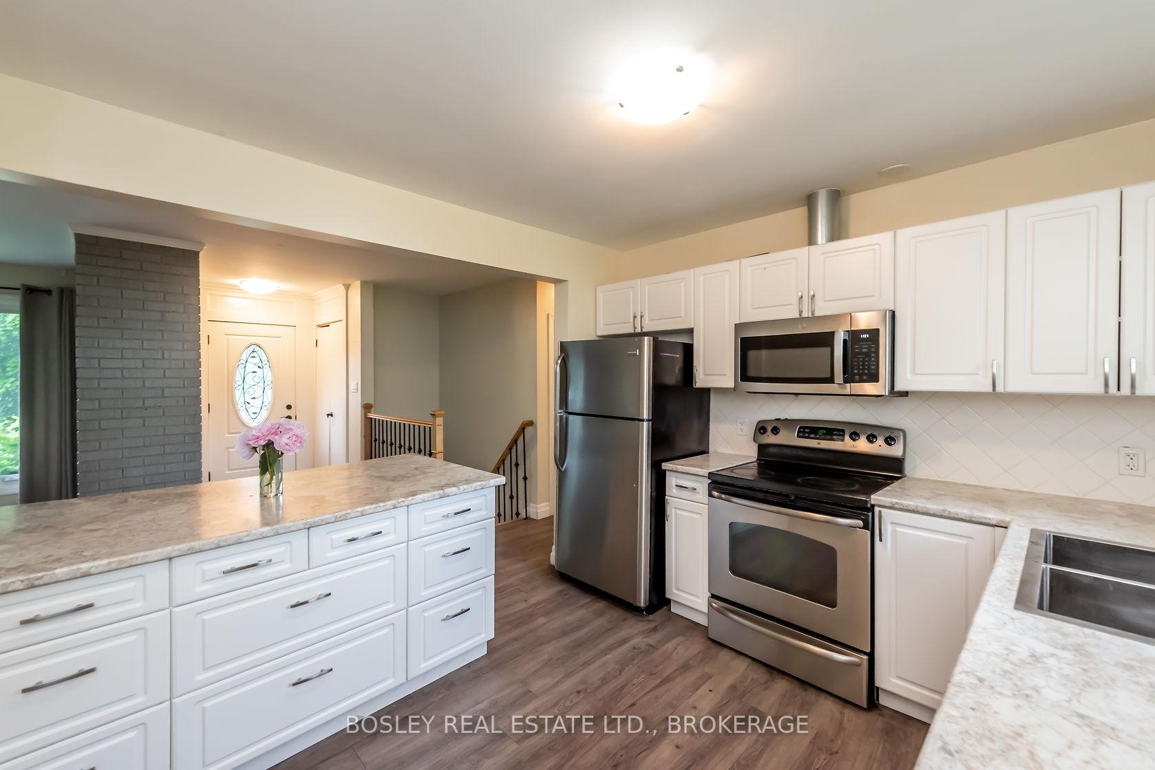 Photo 9 of 16 Strathmore Road, St. Catharines, Glendale/Glenridge — HOMEH