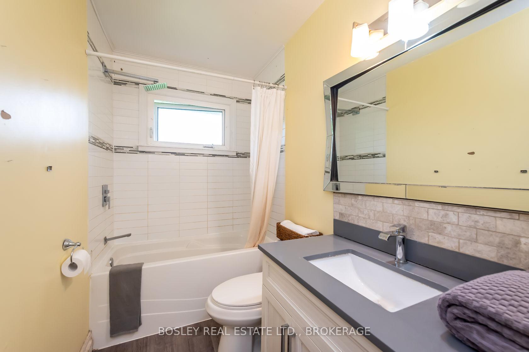 Photo 12 of 16 Strathmore Road, St. Catharines, Glendale/Glenridge — HOMEH