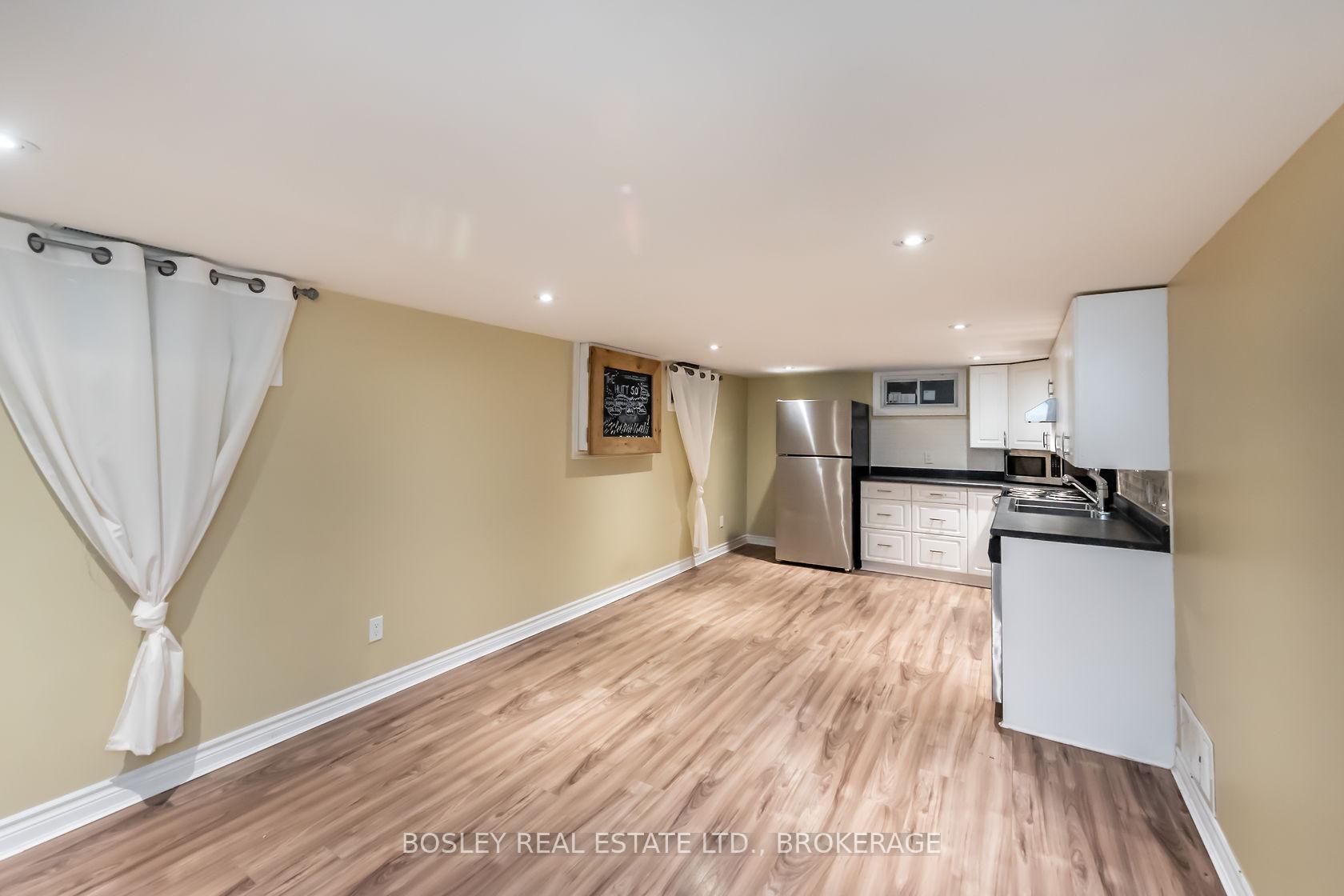 Photo 20 of 16 Strathmore Road, St. Catharines, Glendale/Glenridge — HOMEH
